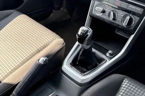 DU22FCL Volkswagen T-Cross 1.0 TSI Active 5dr Thumbnail #24