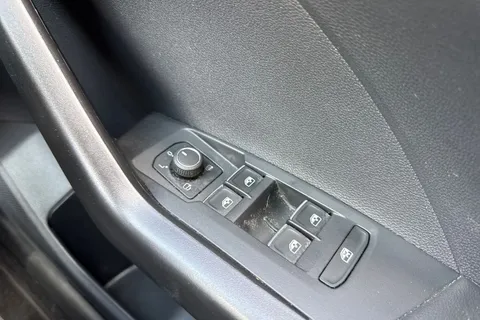 DU22FCL Volkswagen T-Cross 1.0 TSI Active 5dr Thumbnail #26