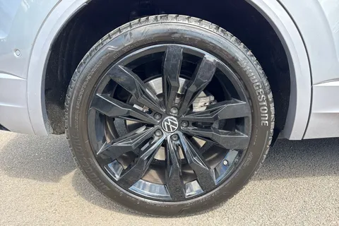 VN22UXW Volkswagen Touareg 3.0 V6 TSI 4Motion Black Edition ⭐Active climate Seats, Heated windscreen⭐ Thumbnail #14
