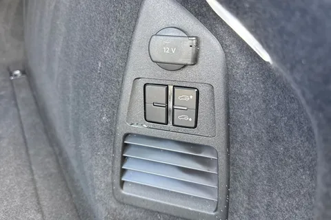 VN22UXW Volkswagen Touareg 3.0 V6 TSI 4Motion Black Edition ⭐Active climate Seats, Heated windscreen⭐ Thumbnail #29