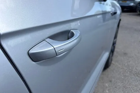 VN22UXW Volkswagen Touareg 3.0 V6 TSI 4Motion Black Edition ⭐Active climate Seats, Heated windscreen⭐ Thumbnail #32