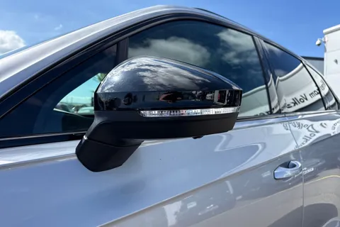 VN22UXW Volkswagen Touareg 3.0 V6 TSI 4Motion Black Edition ⭐Active climate Seats, Heated windscreen⭐ Thumbnail #36