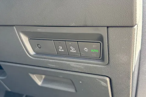 VN22UXW Volkswagen Touareg 3.0 V6 TSI 4Motion Black Edition ⭐Active climate Seats, Heated windscreen⭐ Thumbnail #43