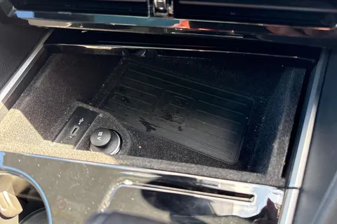 VN22UXW Volkswagen Touareg 3.0 V6 TSI 4Motion Black Edition ⭐Active climate Seats, Heated windscreen⭐ Thumbnail #46