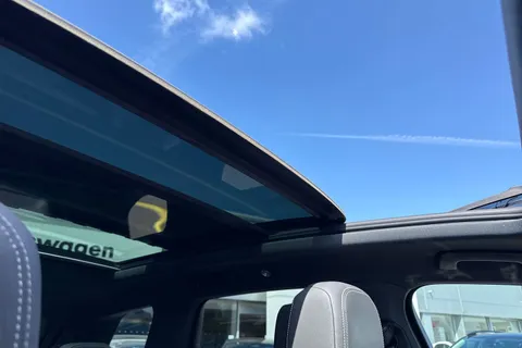 VN22UXW Volkswagen Touareg 3.0 V6 TSI 4Motion Black Edition ⭐Active climate Seats, Heated windscreen⭐ Thumbnail #54