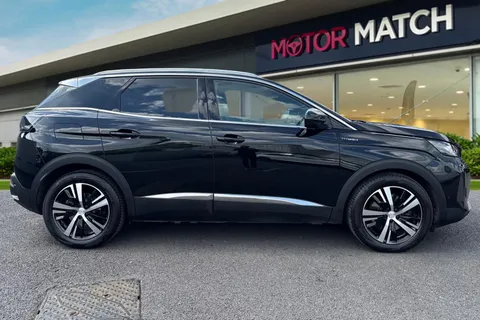 AE23ZTU PEUGEOT 3008 1.6 13.2kWh GT e-EAT 4WD Euro 6 (s/s) 5dr Thumbnail #4