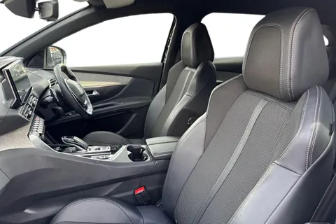 AE23ZTU PEUGEOT 3008 1.6 13.2kWh GT e-EAT 4WD Euro 6 (s/s) 5dr Thumbnail #17