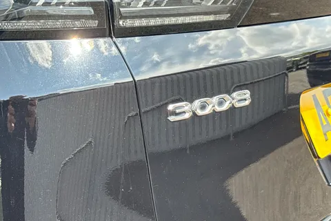 AE23ZTU PEUGEOT 3008 1.6 13.2kWh GT e-EAT 4WD Euro 6 (s/s) 5dr Thumbnail #26