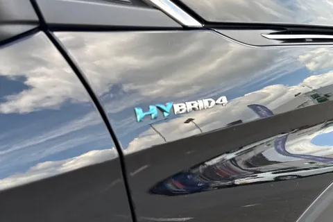 AE23ZTU PEUGEOT 3008 1.6 13.2kWh GT e-EAT 4WD Euro 6 (s/s) 5dr Thumbnail #34