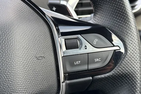 AE23ZTU PEUGEOT 3008 1.6 13.2kWh GT e-EAT 4WD Euro 6 (s/s) 5dr Thumbnail #41