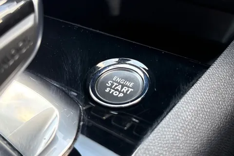 AE23ZTU PEUGEOT 3008 1.6 13.2kWh GT e-EAT 4WD Euro 6 (s/s) 5dr Thumbnail #43