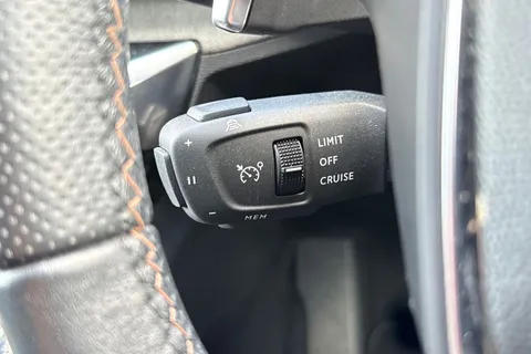 AE23ZTU PEUGEOT 3008 1.6 13.2kWh GT e-EAT 4WD Euro 6 (s/s) 5dr Thumbnail #45