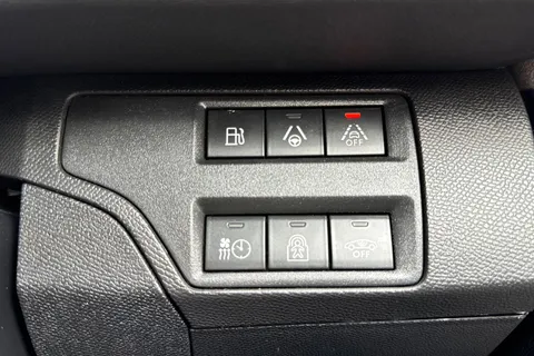 AE23ZTU PEUGEOT 3008 1.6 13.2kWh GT e-EAT 4WD Euro 6 (s/s) 5dr Thumbnail #51