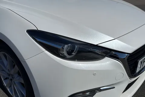 YP66YVO Mazda Mazda3 2.2 SKYACTIV-D Sport Nav Auto Euro 6 (s/s) 5dr Thumbnail #10
