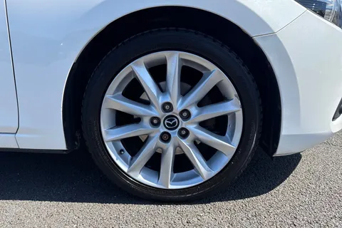 YP66YVO Mazda Mazda3 2.2 SKYACTIV-D Sport Nav Auto Euro 6 (s/s) 5dr Thumbnail #11