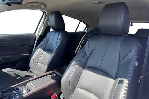 YP66YVO Mazda Mazda3 2.2 SKYACTIV-D Sport Nav Auto Euro 6 (s/s) 5dr Thumbnail #17