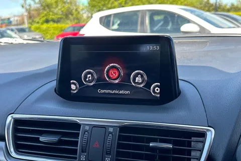 YP66YVO Mazda Mazda3 2.2 SKYACTIV-D Sport Nav Auto Euro 6 (s/s) 5dr Thumbnail #18