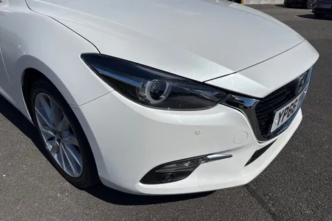 YP66YVO Mazda Mazda3 2.2 SKYACTIV-D Sport Nav Auto Euro 6 (s/s) 5dr Thumbnail #26