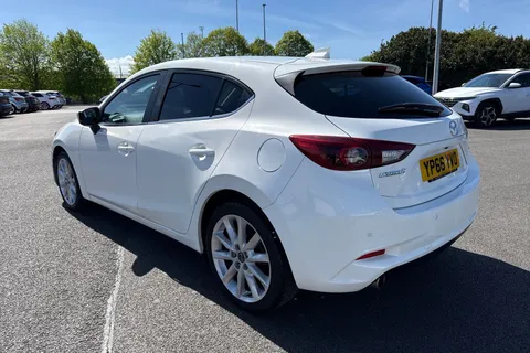 YP66YVO Mazda Mazda3 2.2 SKYACTIV-D Sport Nav Auto Euro 6 (s/s) 5dr Thumbnail #30