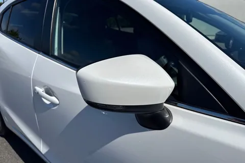 YP66YVO Mazda Mazda3 2.2 SKYACTIV-D Sport Nav Auto Euro 6 (s/s) 5dr Thumbnail #37