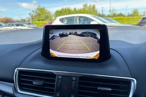 YP66YVO Mazda Mazda3 2.2 SKYACTIV-D Sport Nav Auto Euro 6 (s/s) 5dr Thumbnail #55