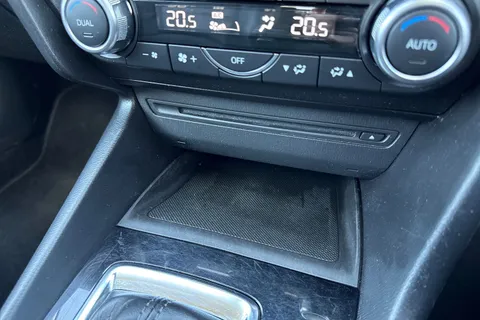 YP66YVO Mazda Mazda3 2.2 SKYACTIV-D Sport Nav Auto Euro 6 (s/s) 5dr Thumbnail #57