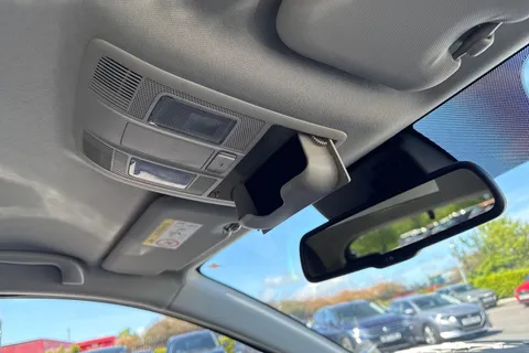 YP66YVO Mazda Mazda3 2.2 SKYACTIV-D Sport Nav Auto Euro 6 (s/s) 5dr Thumbnail #62