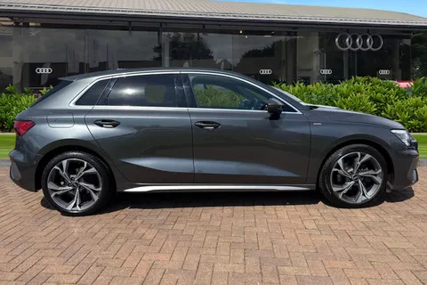 BV23VEX Audi A3 S line 30 TFSI  110 PS S tronic Thumbnail #4