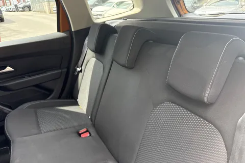 DP68ZWL Dacia Duster 1.6 SCe Comfort Euro 6 (s/s) 5dr Thumbnail #15