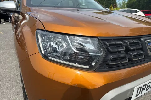 DP68ZWL Dacia Duster 1.6 SCe Comfort Euro 6 (s/s) 5dr Thumbnail #18