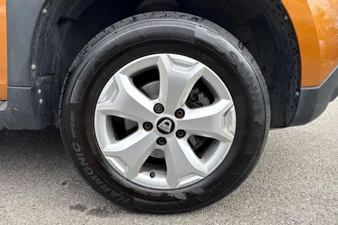 DP68ZWL Dacia Duster 1.6 SCe Comfort Euro 6 (s/s) 5dr Thumbnail #25