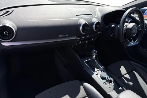 DG68TLK Audi A3 1.5 TFSI CoD 35 S line Sportback S Tronic Euro 6 (s/s) 5dr Thumbnail #16