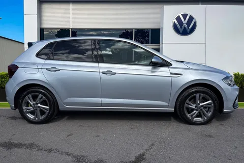 DE25YHU Volkswagen Polo 1.0 TSI 115 R-Line 5dr DSG ⭐Heated Front Seats⭐ Thumbnail #4