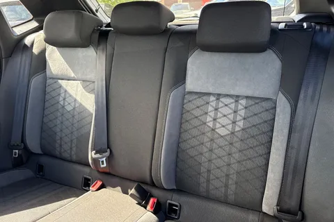 DE25YHU Volkswagen Polo 1.0 TSI 115 R-Line 5dr DSG ⭐Heated Front Seats⭐ Thumbnail #20