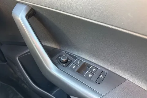 DE25YHU Volkswagen Polo 1.0 TSI 115 R-Line 5dr DSG ⭐Heated Front Seats⭐ Thumbnail #22