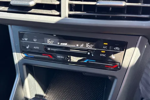 DE25YHU Volkswagen Polo 1.0 TSI 115 R-Line 5dr DSG ⭐Heated Front Seats⭐ Thumbnail #23