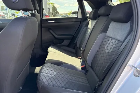 DE25YHU Volkswagen Polo 1.0 TSI 115 R-Line 5dr DSG ⭐Heated Front Seats⭐ Thumbnail #34