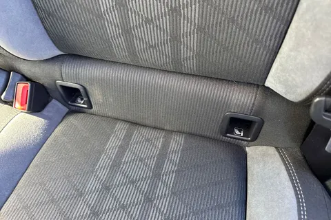 DE25YHU Volkswagen Polo 1.0 TSI 115 R-Line 5dr DSG ⭐Heated Front Seats⭐ Thumbnail #35