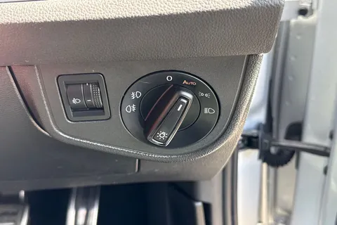 DE25YHU Volkswagen Polo 1.0 TSI 115 R-Line 5dr DSG ⭐Heated Front Seats⭐ Thumbnail #37