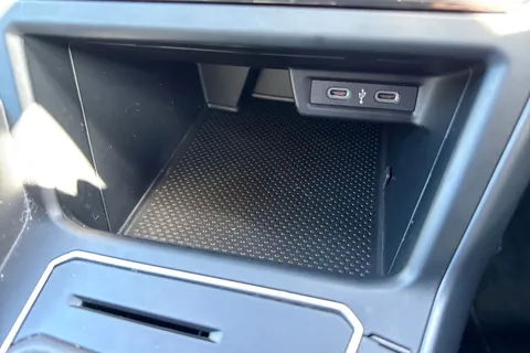 DE25YHU Volkswagen Polo 1.0 TSI 115 R-Line 5dr DSG ⭐Heated Front Seats⭐ Thumbnail #39