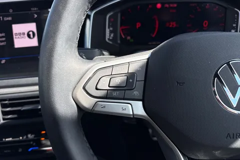 DE25YHU Volkswagen Polo 1.0 TSI 115 R-Line 5dr DSG ⭐Heated Front Seats⭐ Thumbnail #43