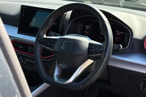 LM23JWD SEAT Arona 1.0 TSI FR Sport DSG Euro 6 (s/s) 5dr Thumbnail #33