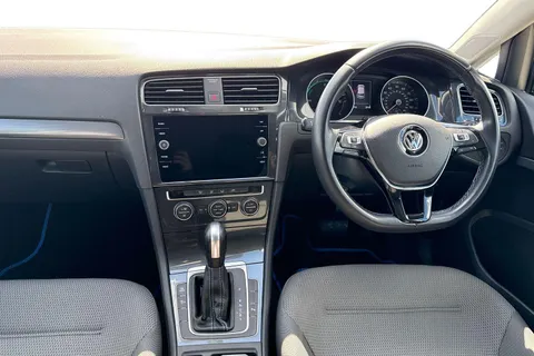 VU70HSA Volkswagen E-Golf 99kW e-35kWh 5dr Auto Thumbnail #18