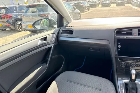 VU70HSA Volkswagen E-Golf 99kW e-35kWh 5dr Auto Thumbnail #20