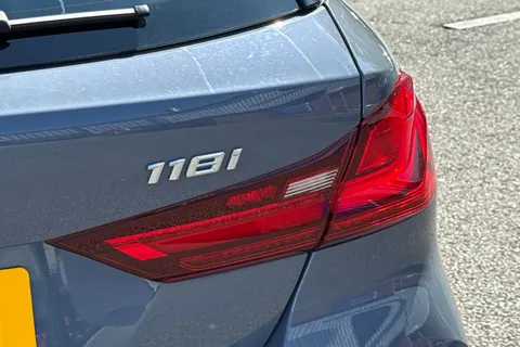NL20FJK BMW 1 Series 1.5 118i M Sport DCT Euro 6 (s/s) 5dr Thumbnail #35