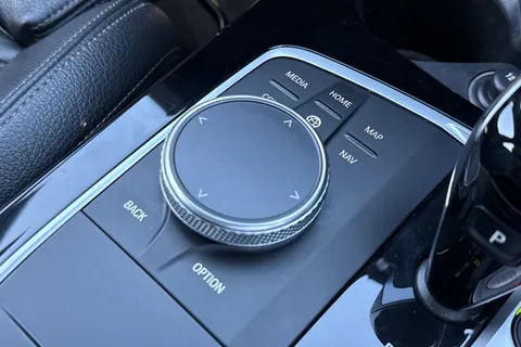 NL20FJK BMW 1 Series 1.5 118i M Sport DCT Euro 6 (s/s) 5dr Thumbnail #47