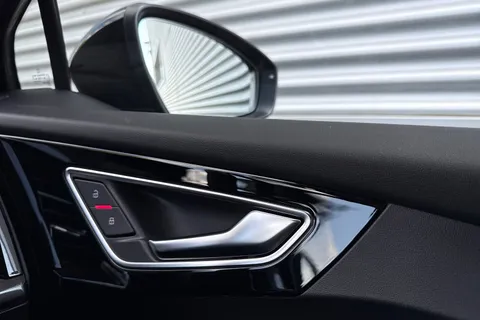 SH72GJU Audi Q4 e-tron 35 S line Auto 5dr 55kWh Thumbnail #22