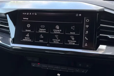 SH72GJU Audi Q4 e-tron 35 S line Auto 5dr 55kWh Thumbnail #38