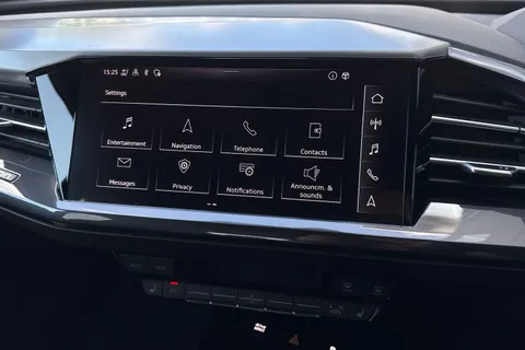 SH72GJU Audi Q4 e-tron 35 S line Auto 5dr 55kWh Thumbnail #39