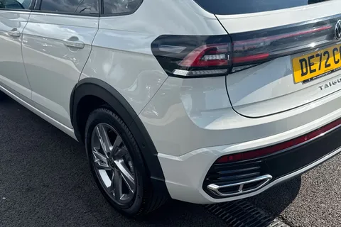 DE72CCO Volkswagen Taigo 1.0 TSI 110 R-Line 5dr **BLACK ROOF PACK** Thumbnail #9